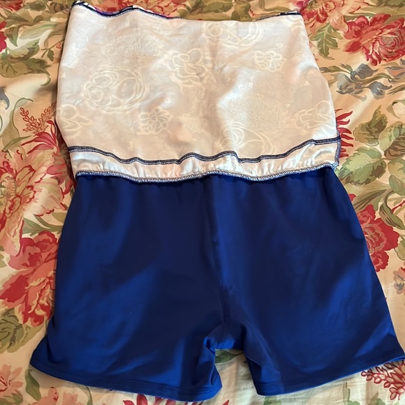 TALBOTS Size Medium Colorful Groovy Floral Fun Print Tennis Golf Squash $69 NEW - Picture 7 of 15